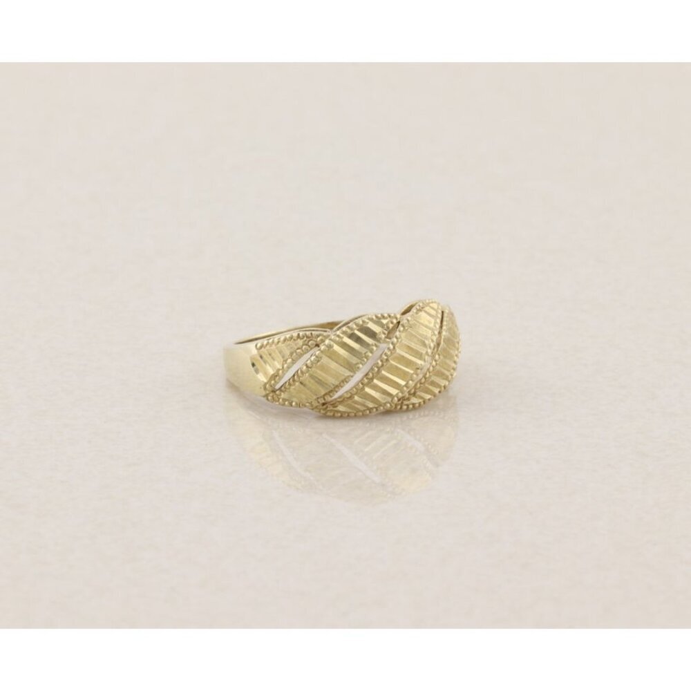 10k Yellow Gold Diamond Cut Patterned Band Ring Size 8 1/2 - Picture 4 of 7
